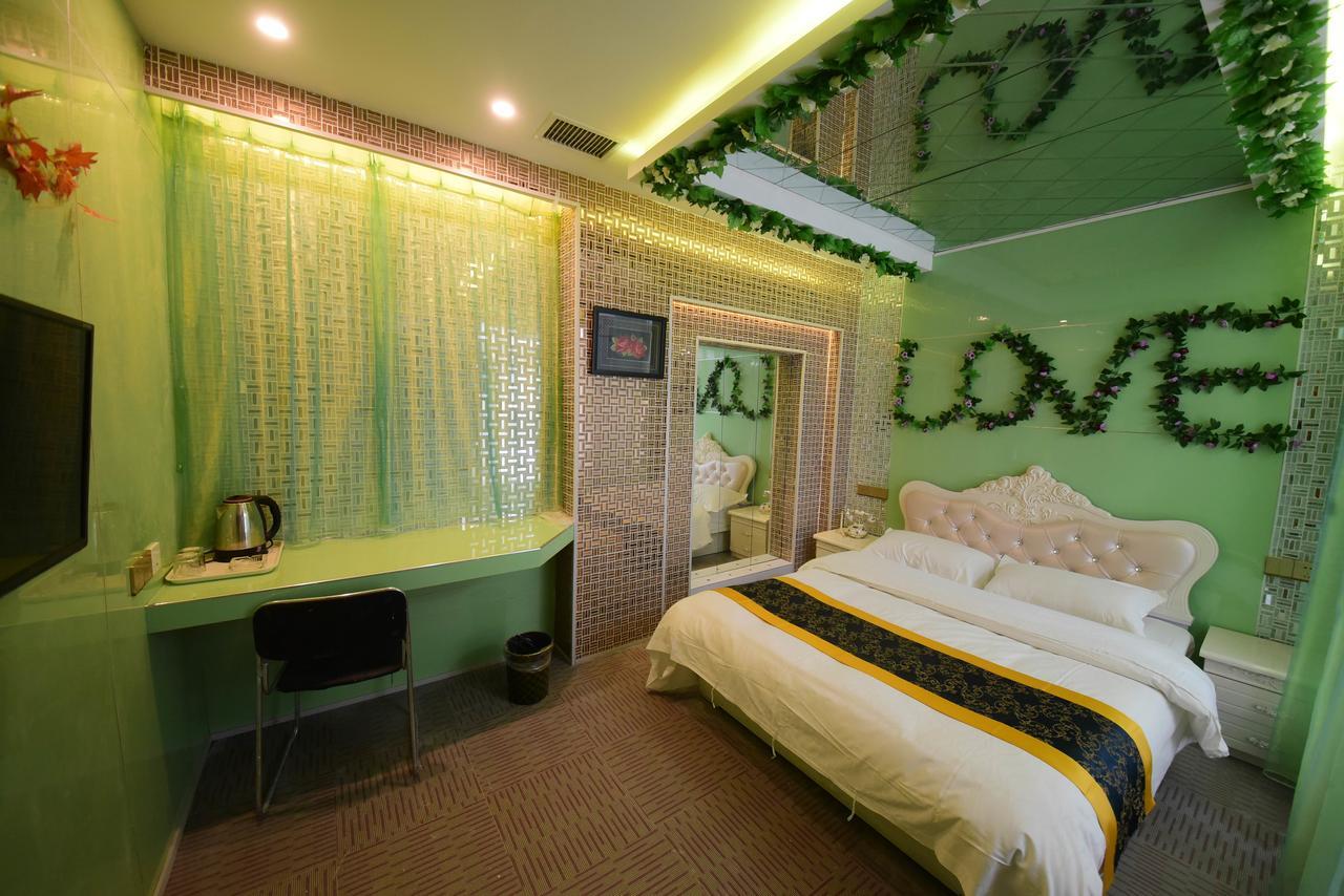 Century Hua Na Loves Boutique Hotel Qingdao Extérieur photo
