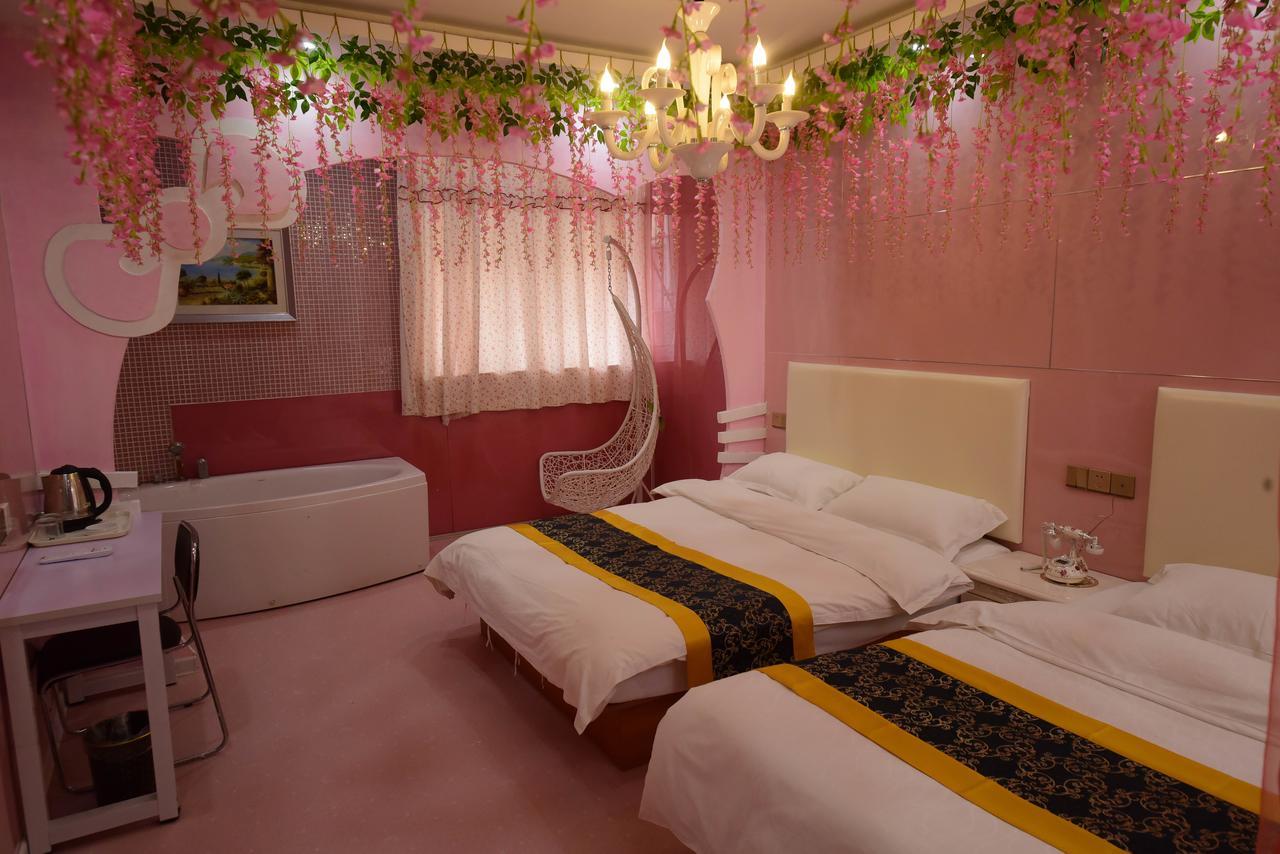 Century Hua Na Loves Boutique Hotel Qingdao Extérieur photo