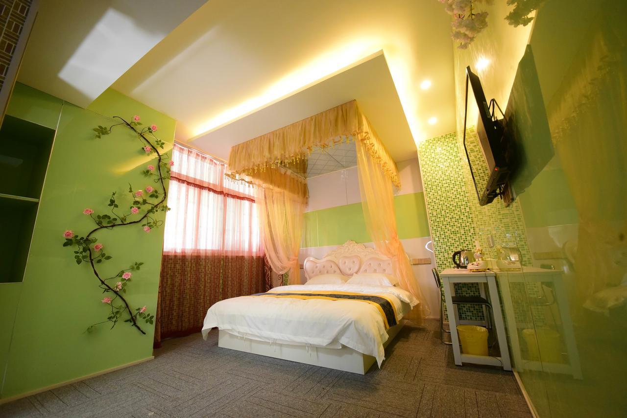 Century Hua Na Loves Boutique Hotel Qingdao Extérieur photo