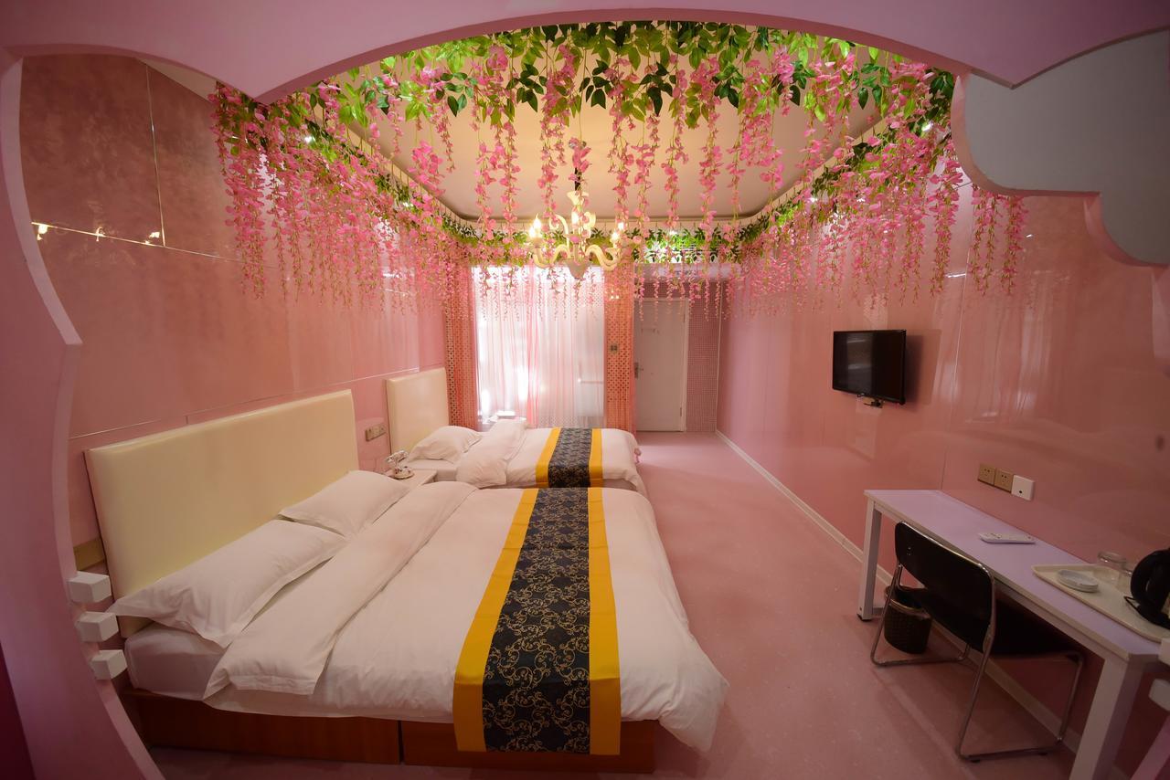 Century Hua Na Loves Boutique Hotel Qingdao Extérieur photo