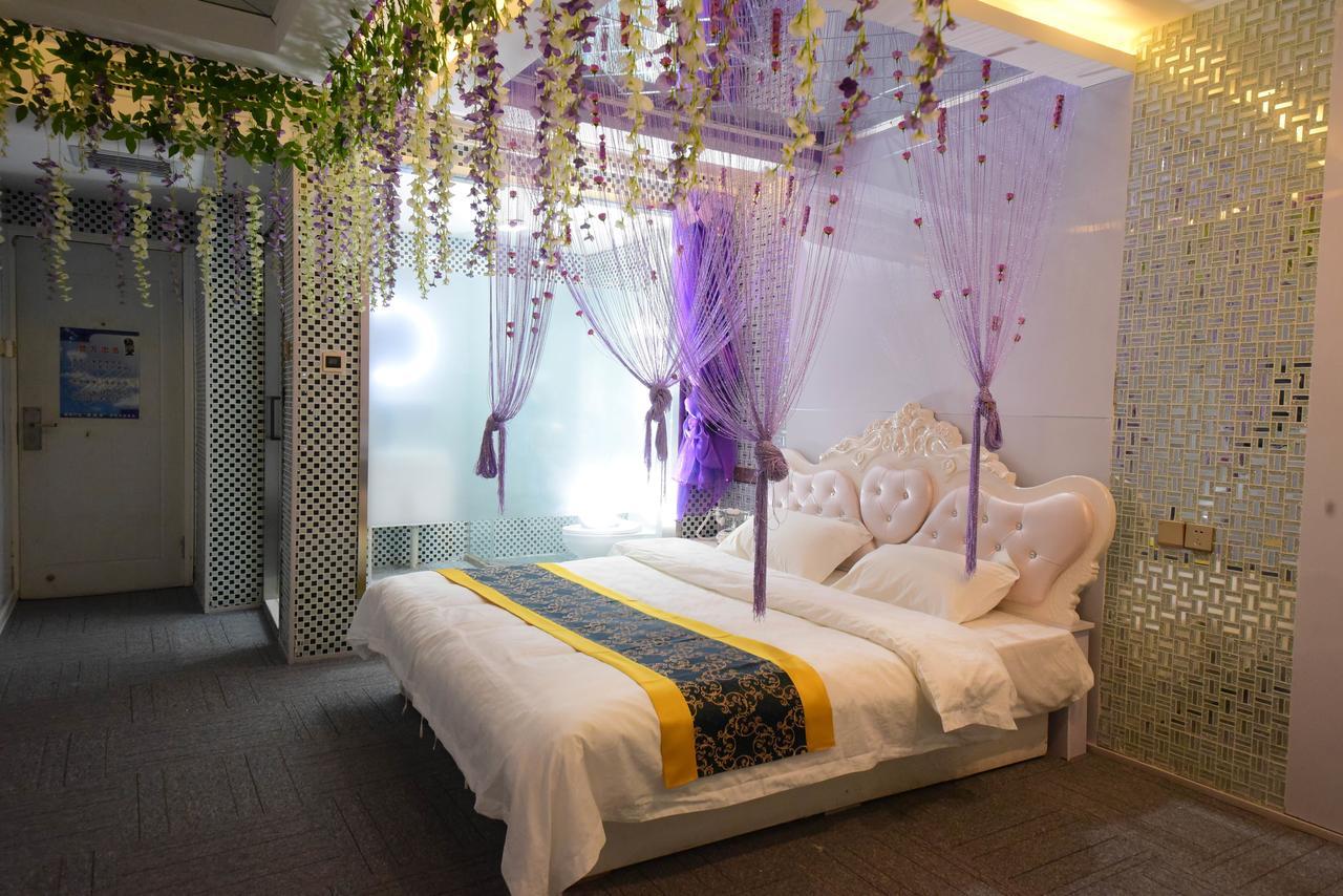 Century Hua Na Loves Boutique Hotel Qingdao Extérieur photo