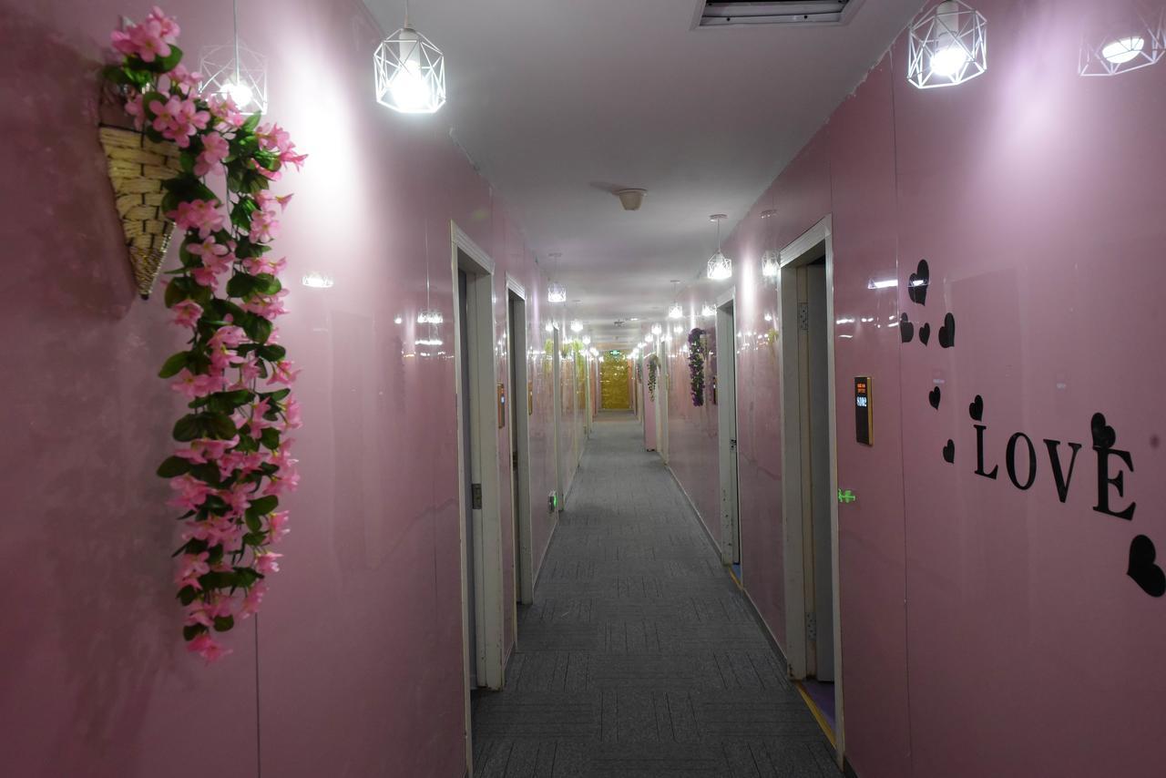Century Hua Na Loves Boutique Hotel Qingdao Extérieur photo