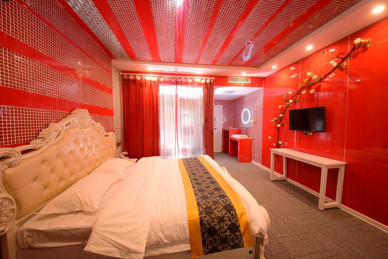 Century Hua Na Loves Boutique Hotel Qingdao Extérieur photo