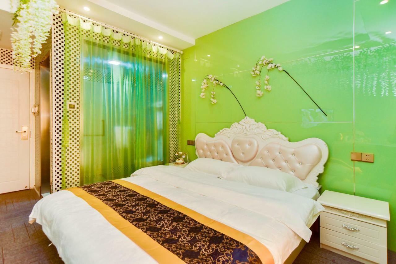 Century Hua Na Loves Boutique Hotel Qingdao Extérieur photo